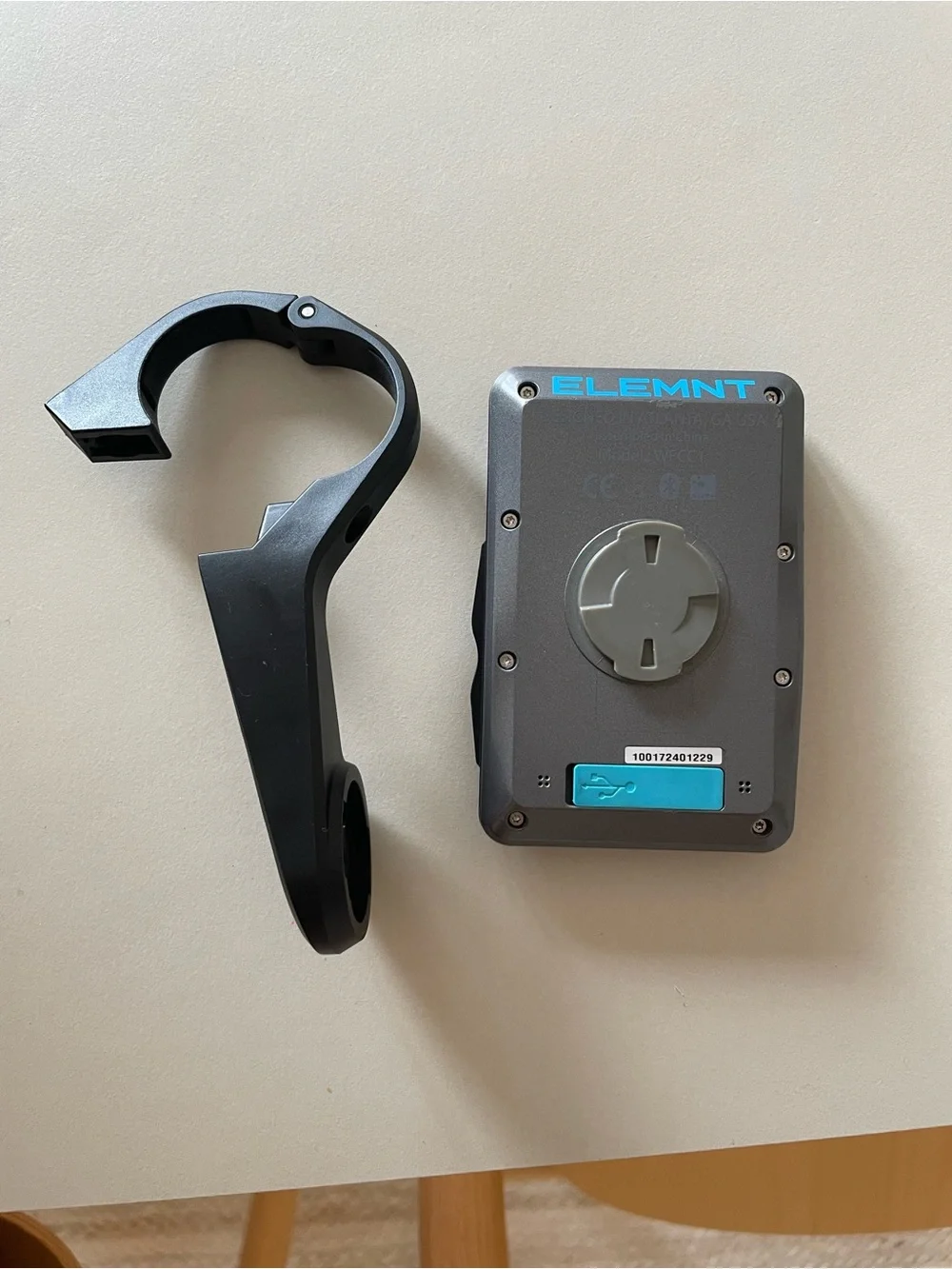 Wahoo Element Bike Computer & Mount